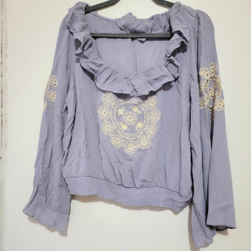 NWOT AEO Ruffle Blouse Sz XL